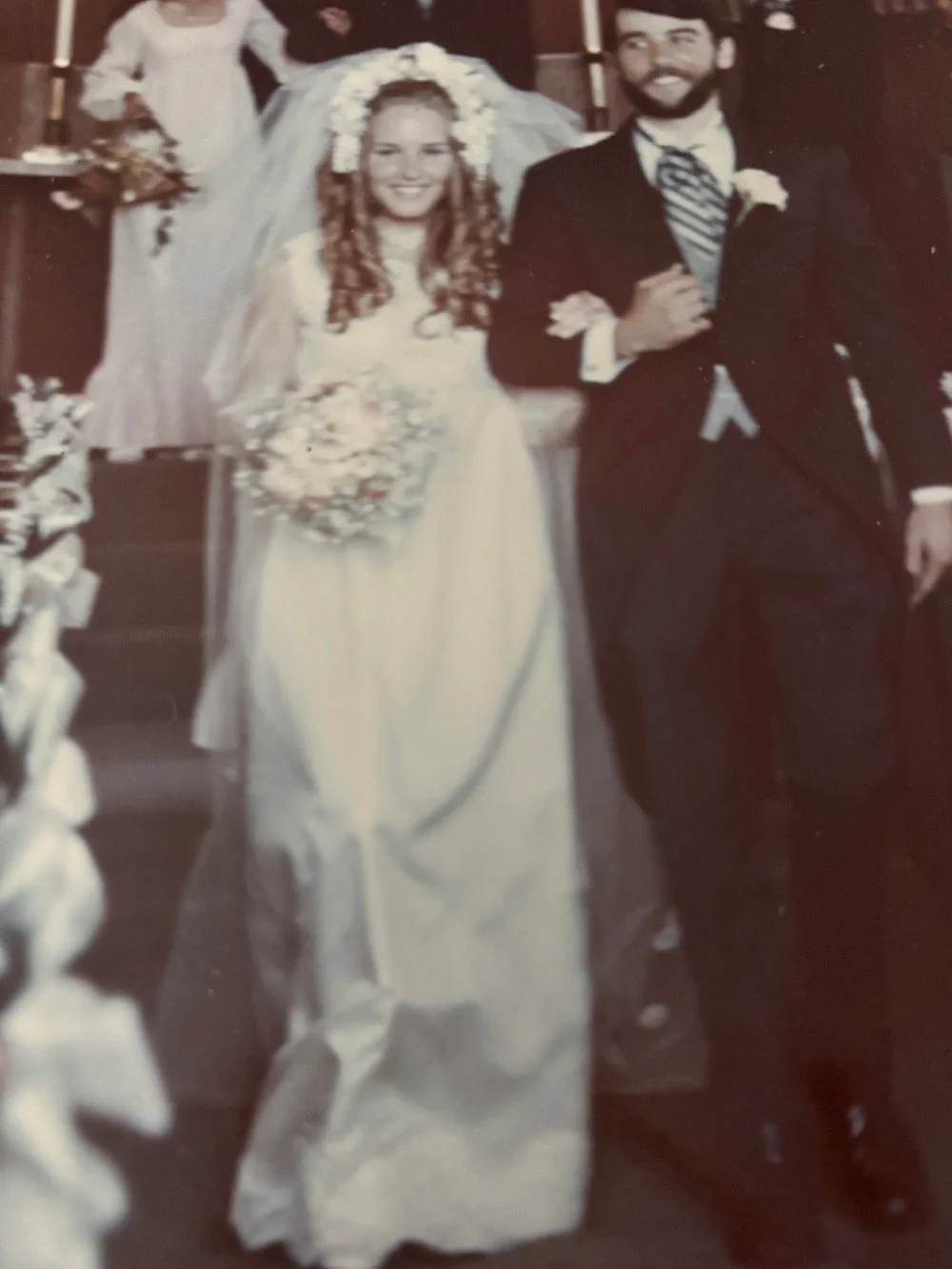 1971 Vintage Wedding Dress Vacuum packed box